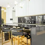 Goldstar Apartament- Wanna Z Widokiem, 19 Pietro, Hanza Tower 아파트 슈체친