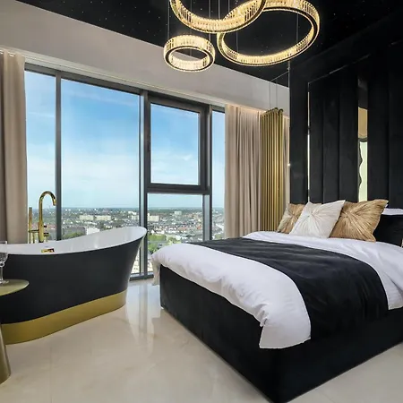 Goldstar Apartament- Wanna Z Widokiem, 19 Pietro, Hanza Tower 슈체친